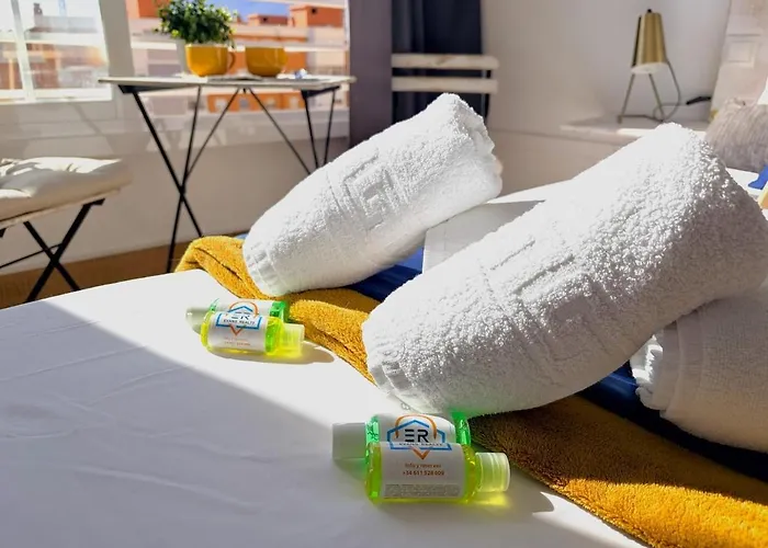 Lägenhet Evans Realty Co Estudio En La Playa Y Piscina Torremolinos